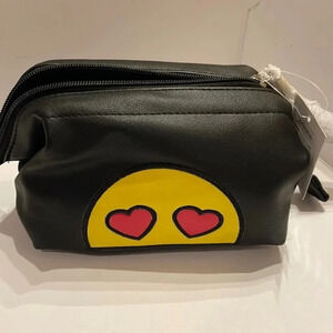 NWT Olivia Miller Heart toiletry/ make up bag